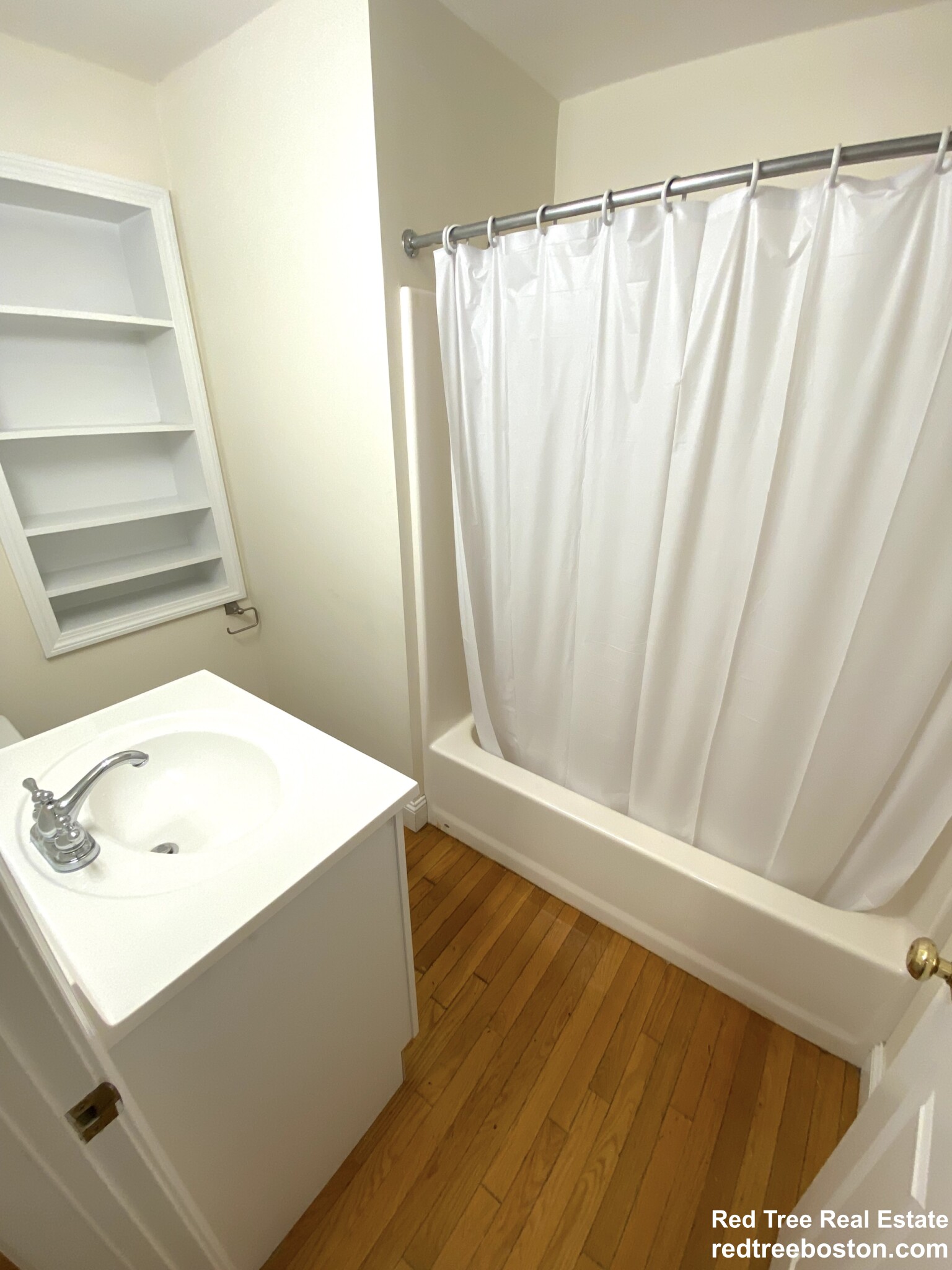 20 Clarendon St, Watertown