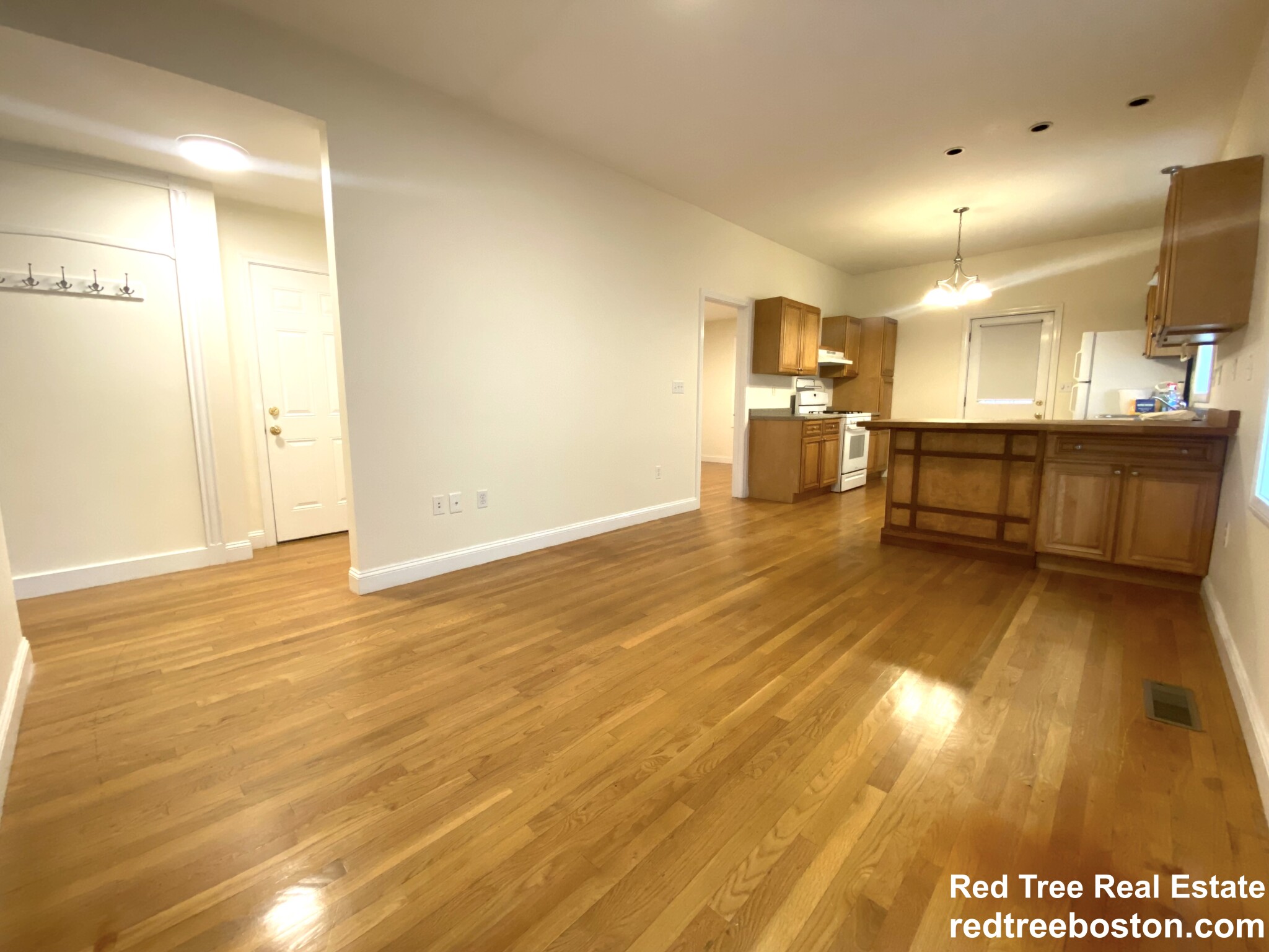 20 Clarendon St, Watertown