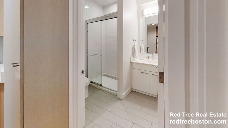 1085 Boylston St, Fenway