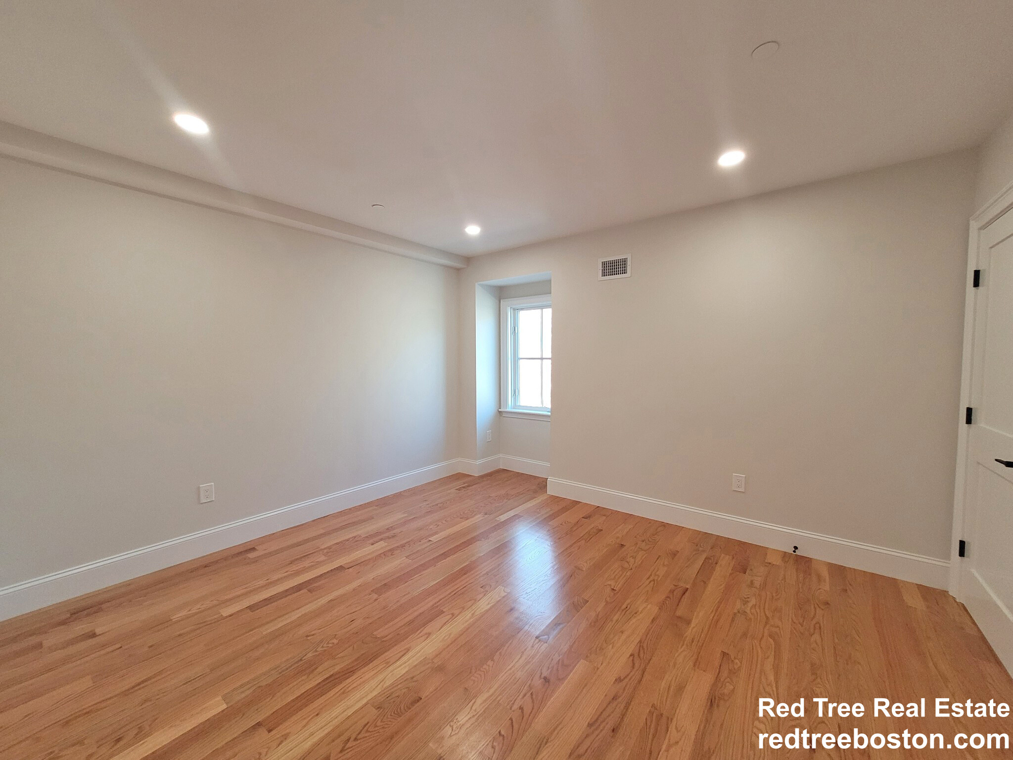 81 White St, East Boston