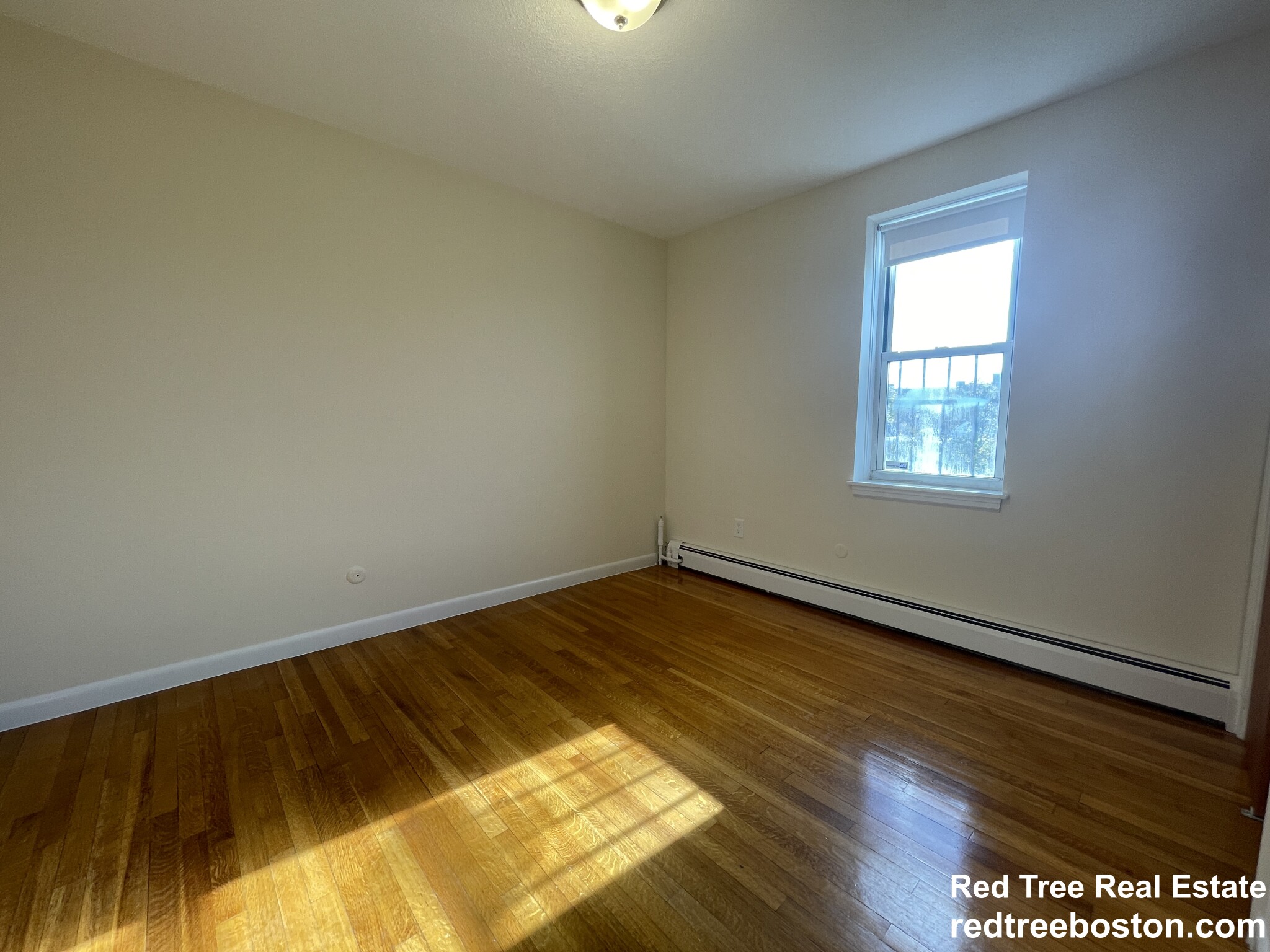 180 North Beacon St, Brighton