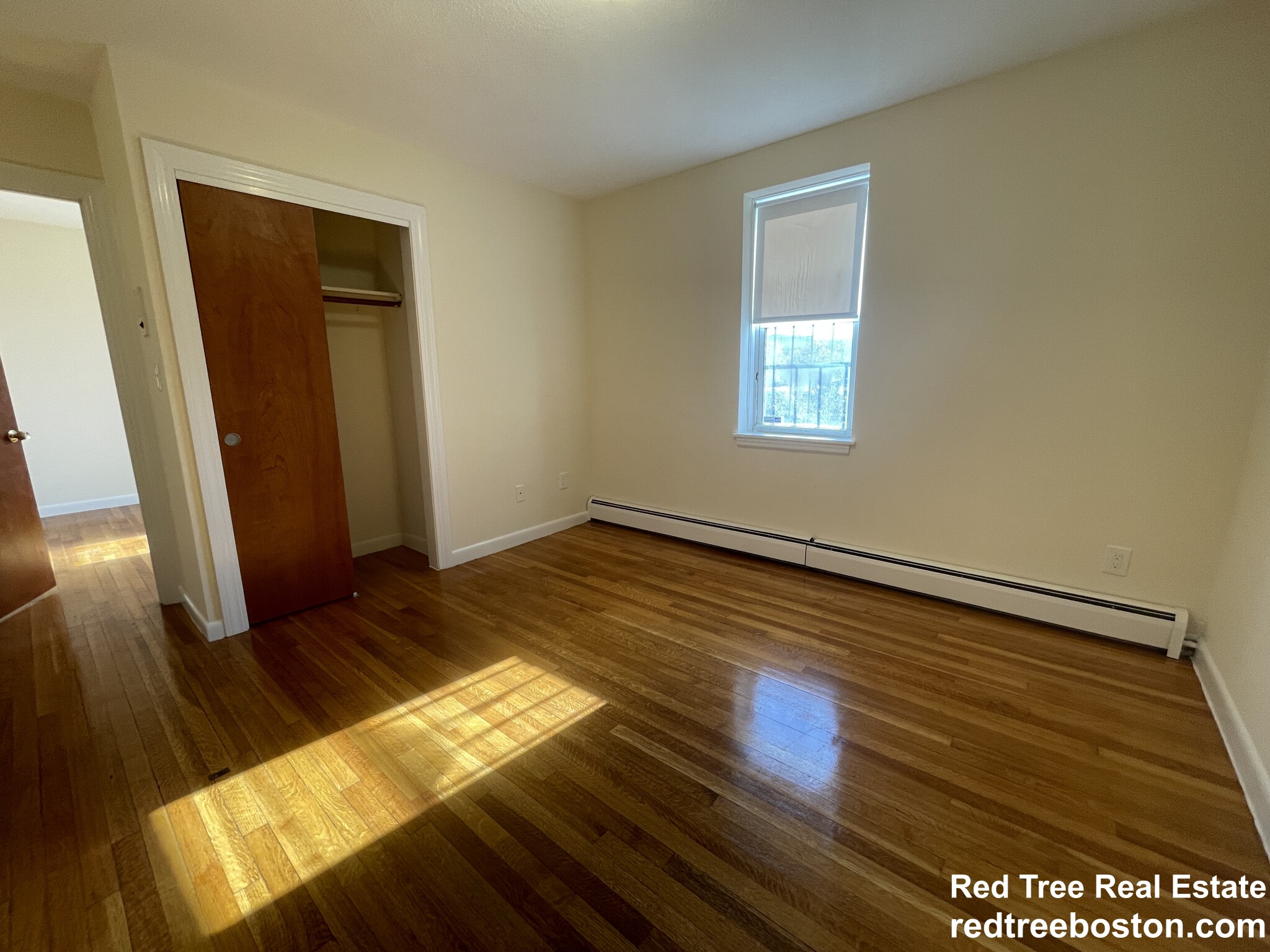 180 North Beacon St, Brighton