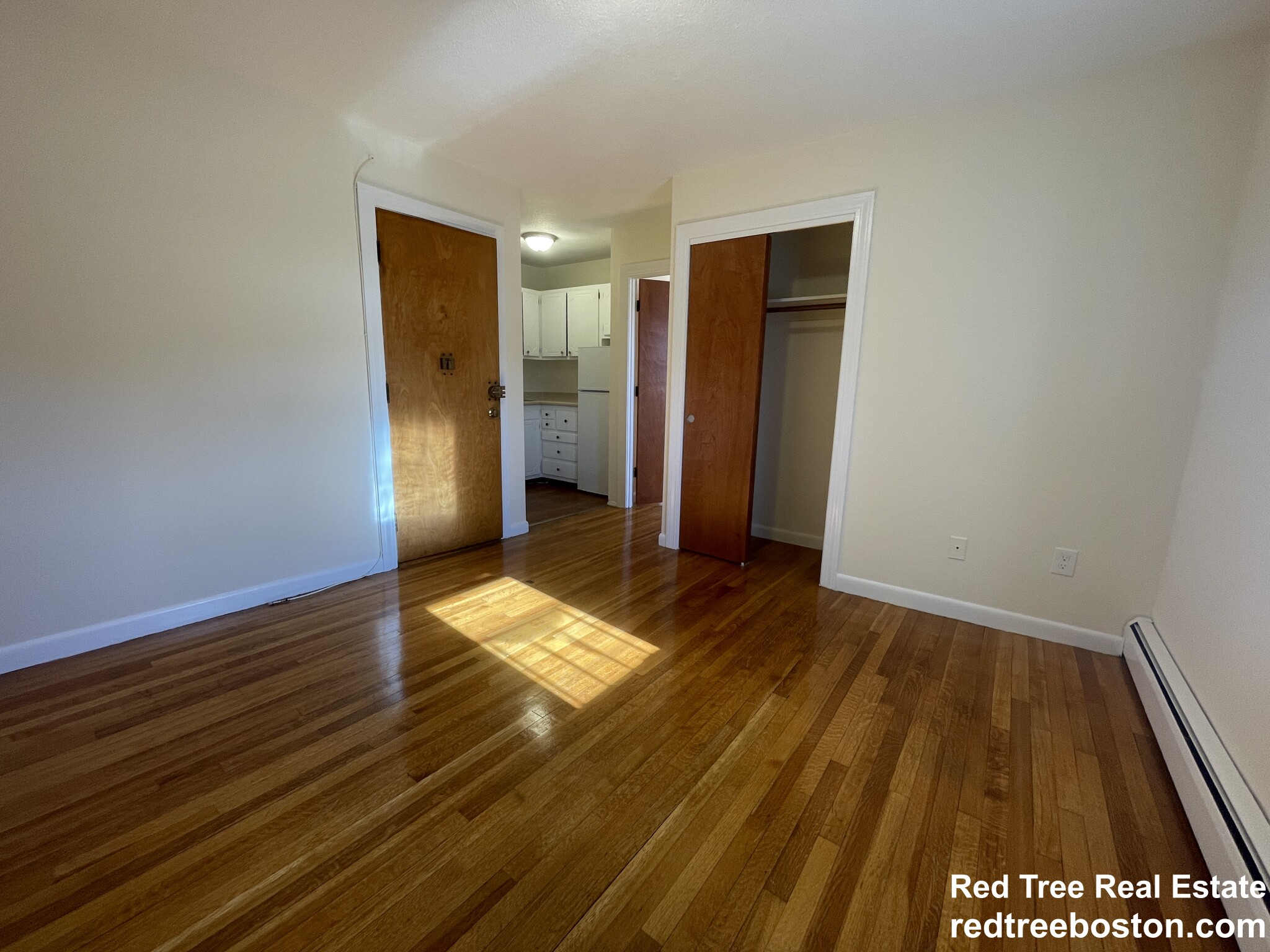 180 North Beacon St, Brighton