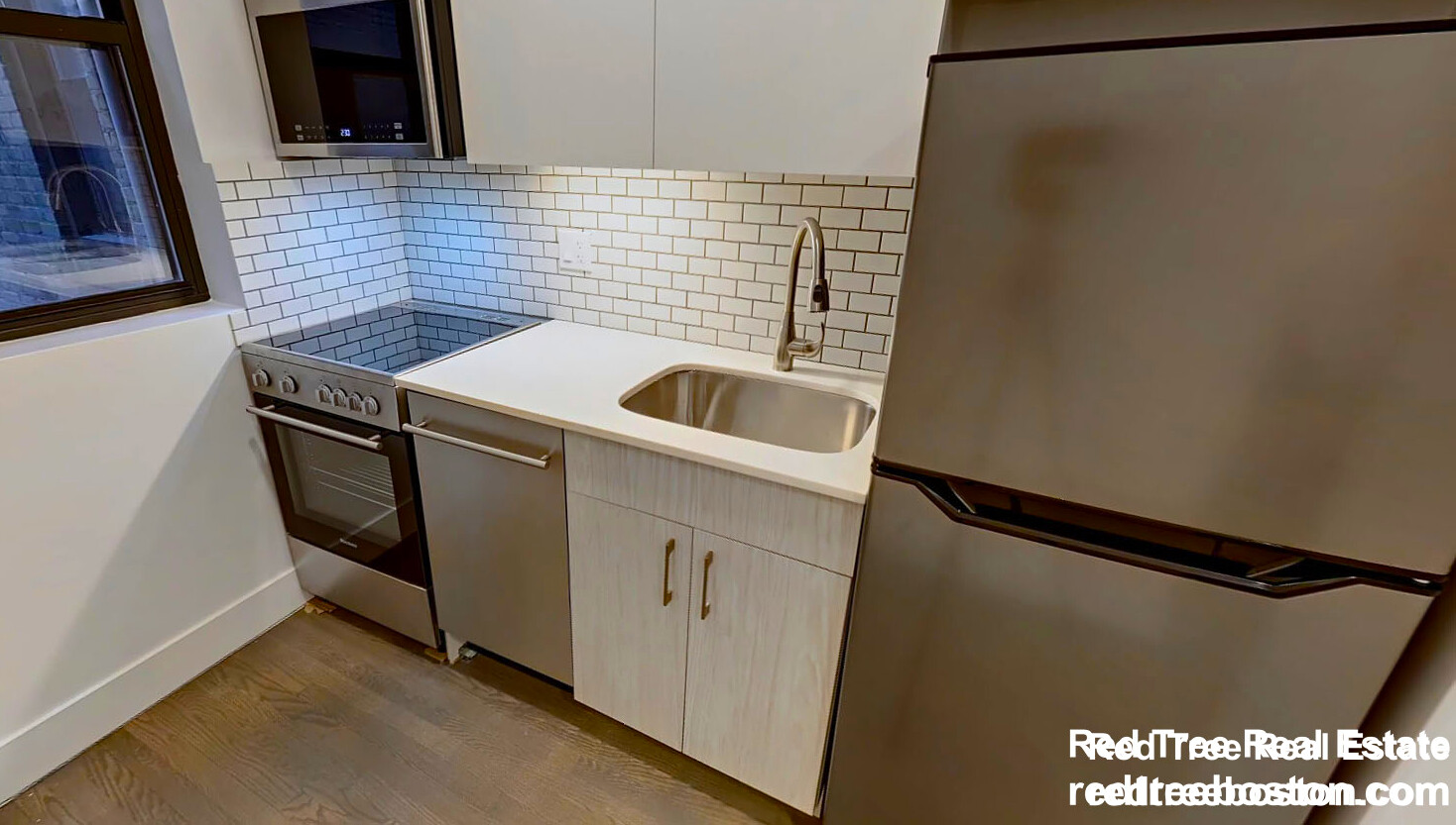 19 Peterborough St, Fenway