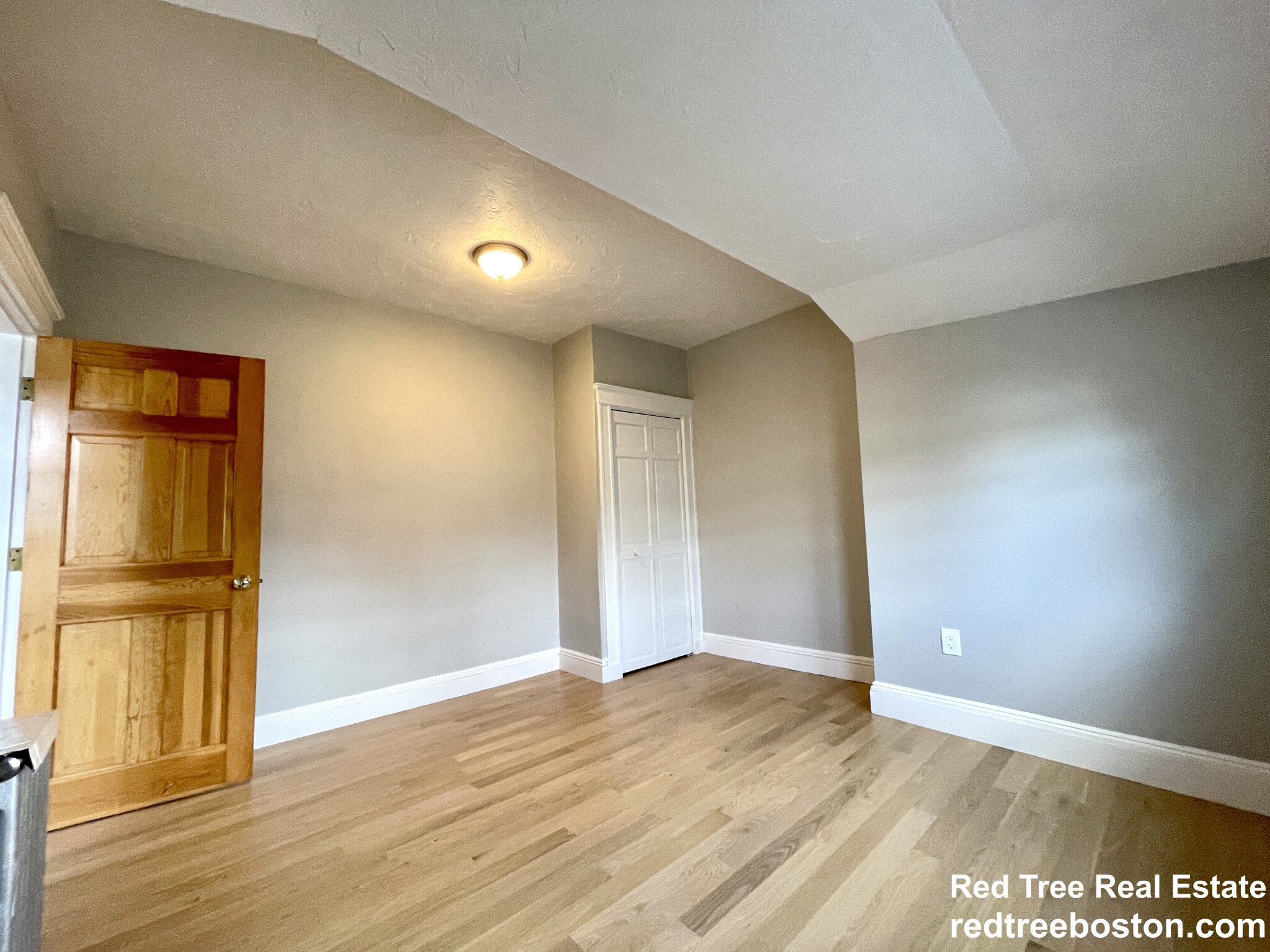 190 Orange St, Roslindale