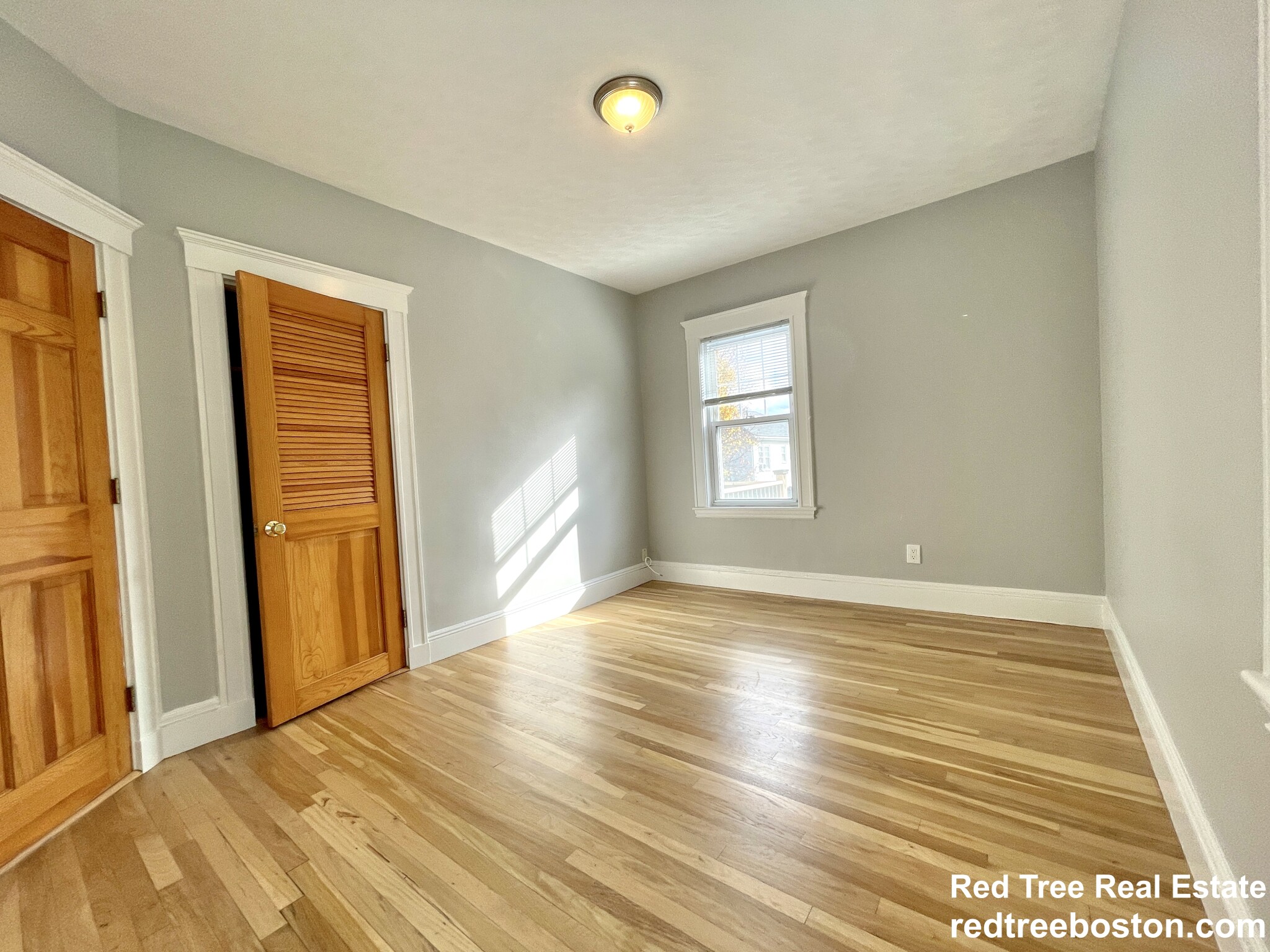 190 Orange St, Roslindale