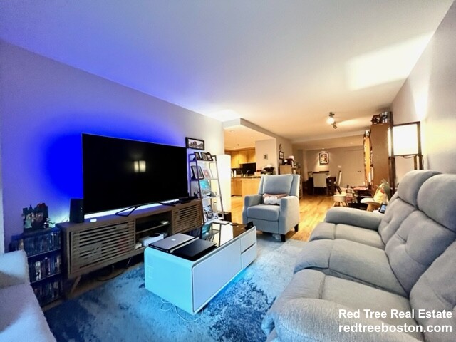 165 Tremont St, Back Bay