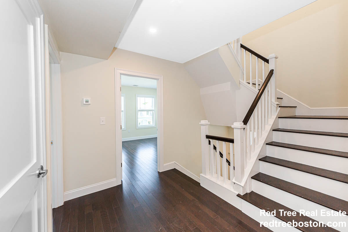 232 Fulton St, Medford