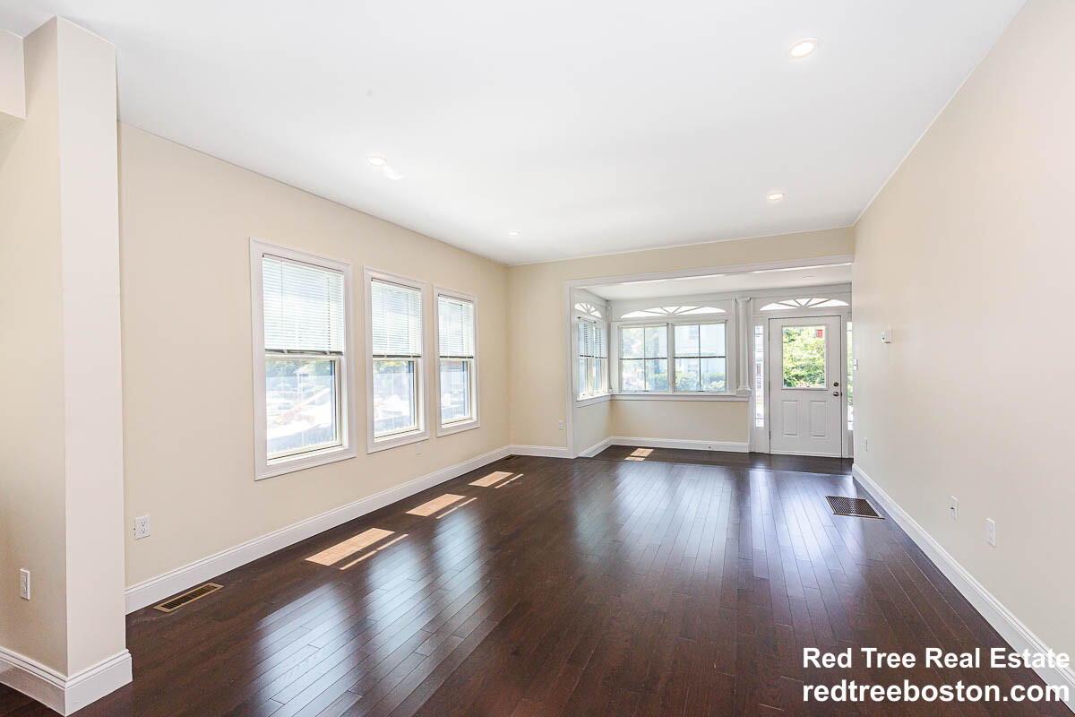 232 Fulton St, Medford