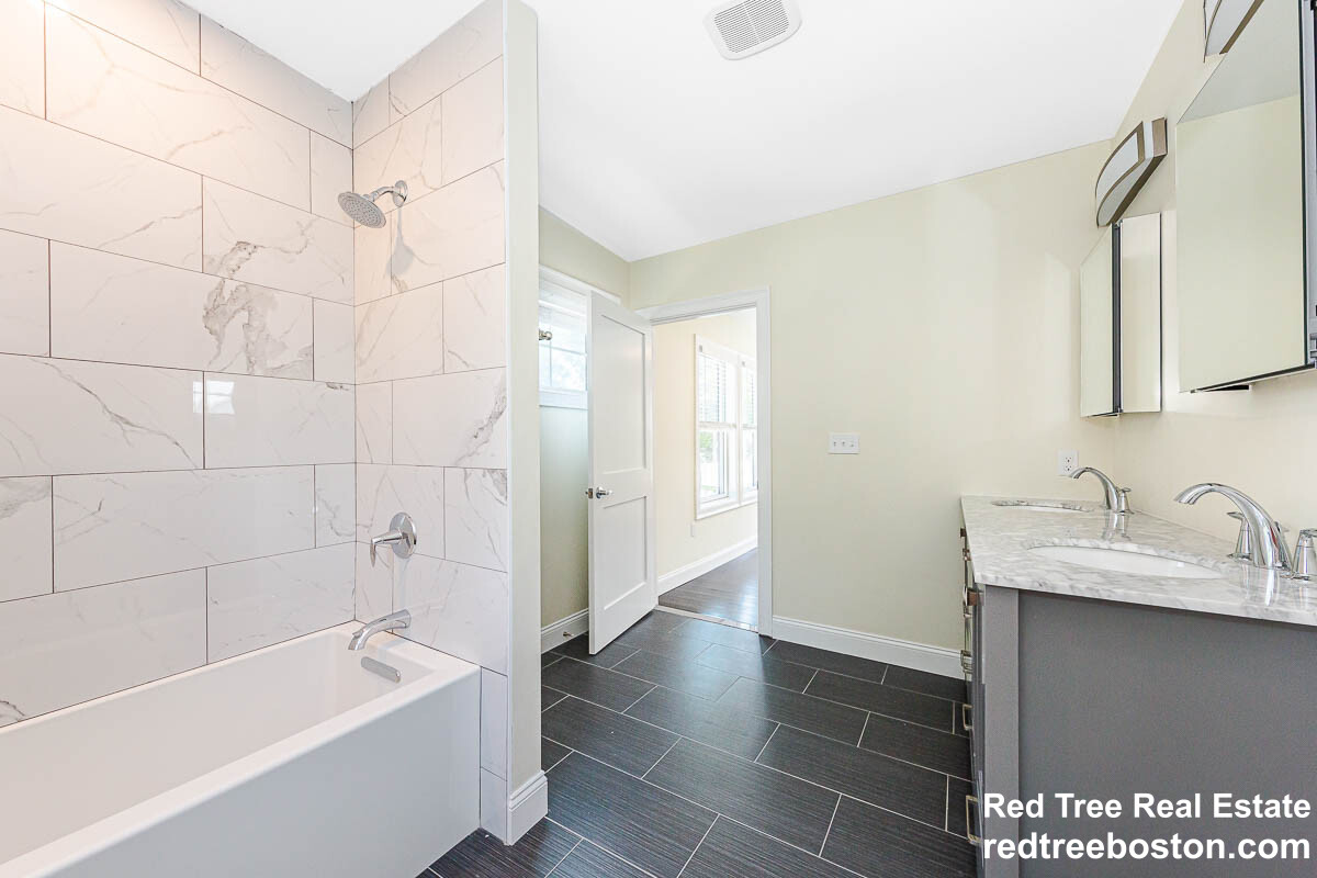 232 Fulton St, Medford