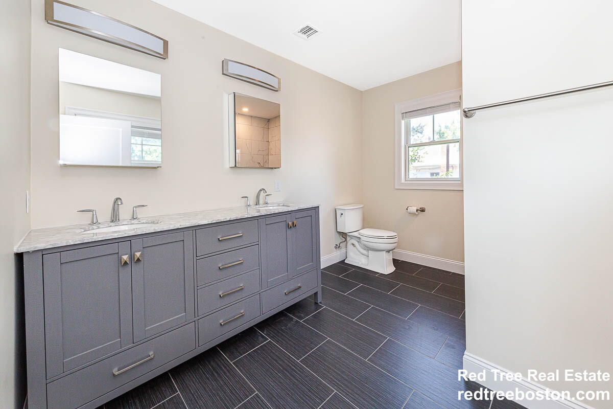 232 Fulton St, Medford