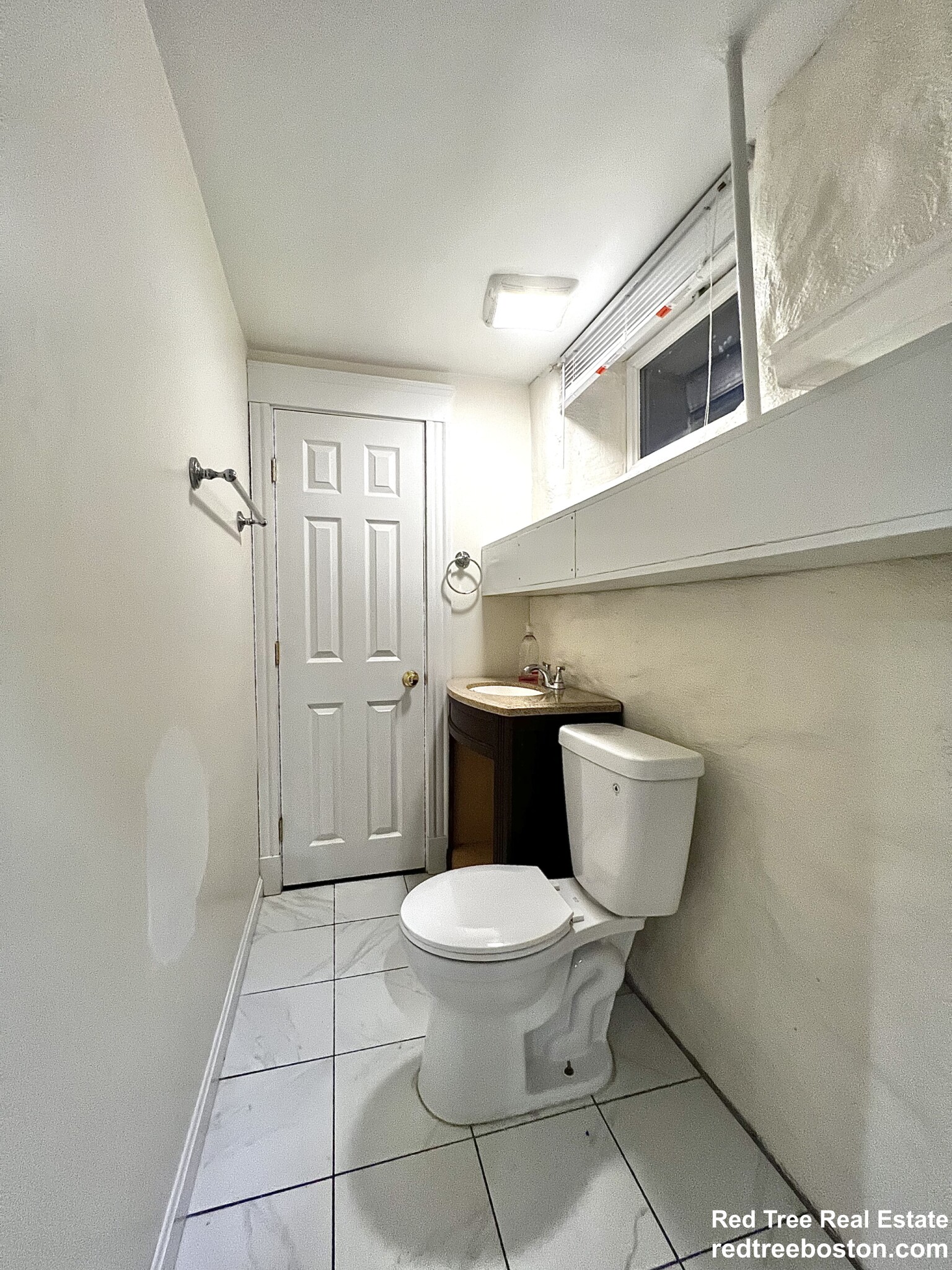 8 Sawyer Ter, Allston