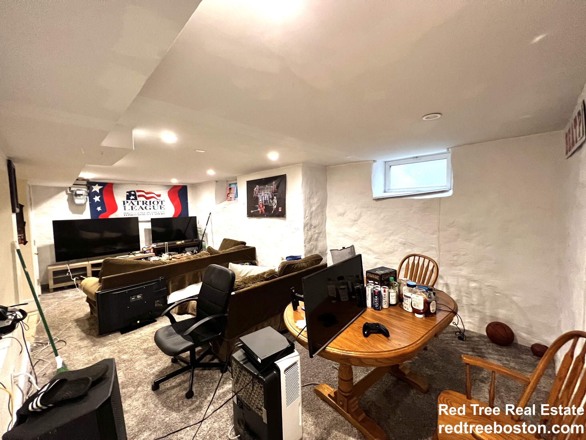 8 Sawyer Ter, Allston