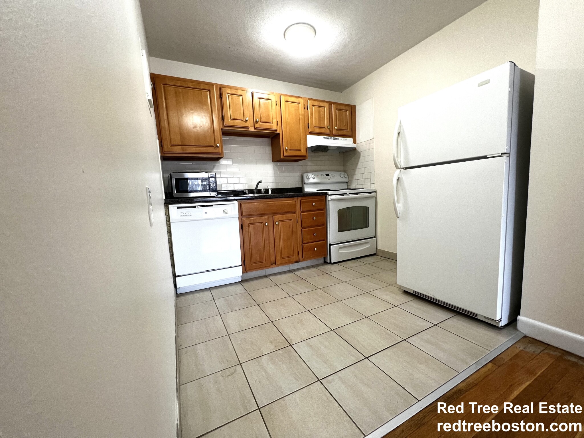 75 Gardner St, Allston