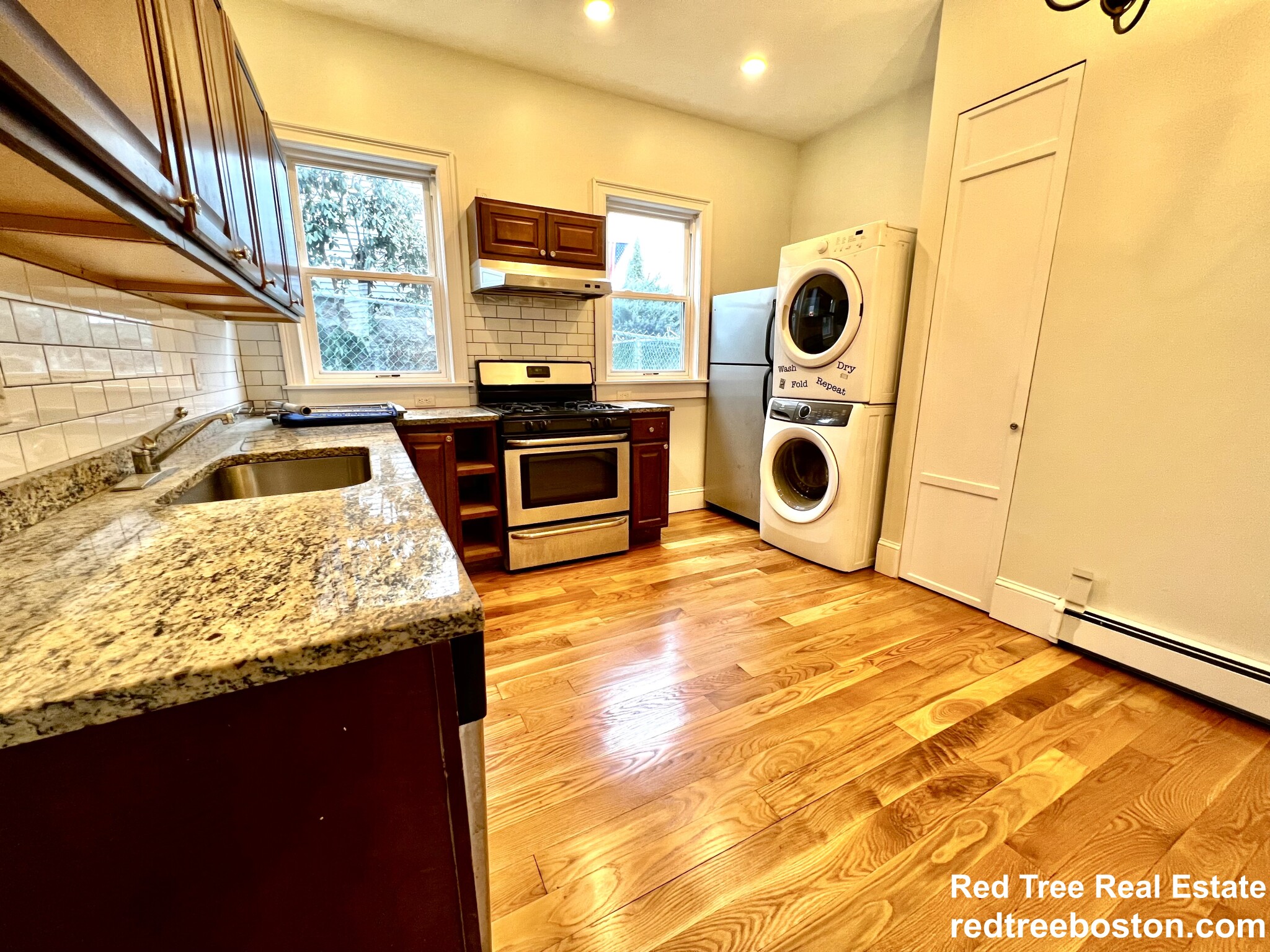 285 Whitwell St, Quincy