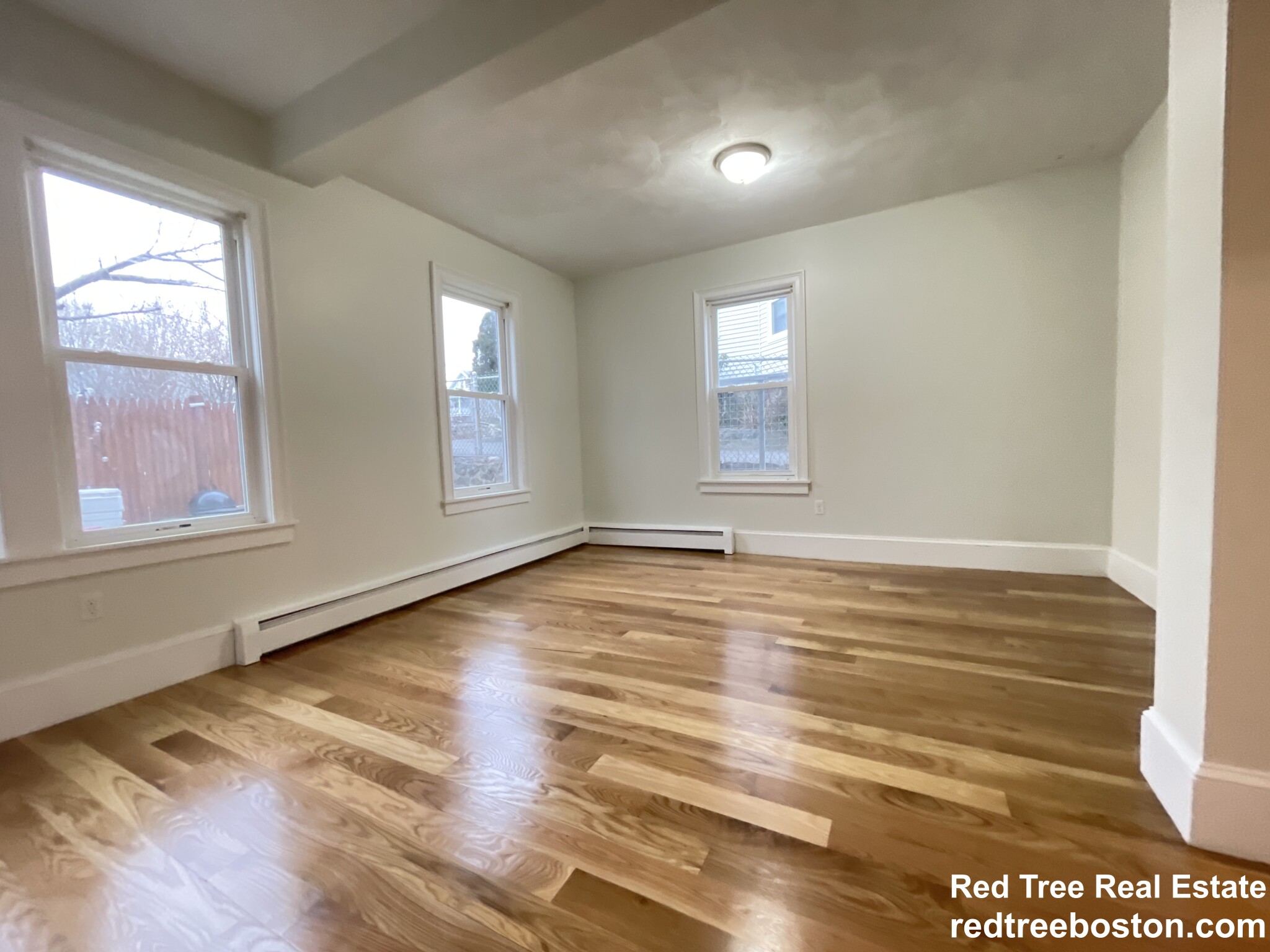 285 Whitwell St, Quincy
