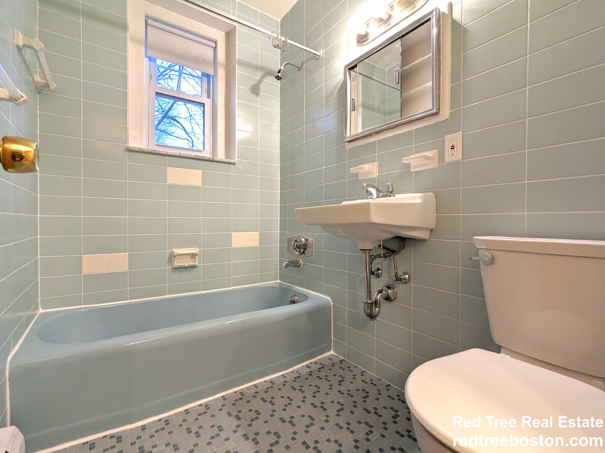 2018 Commonwealth Ave, Brighton