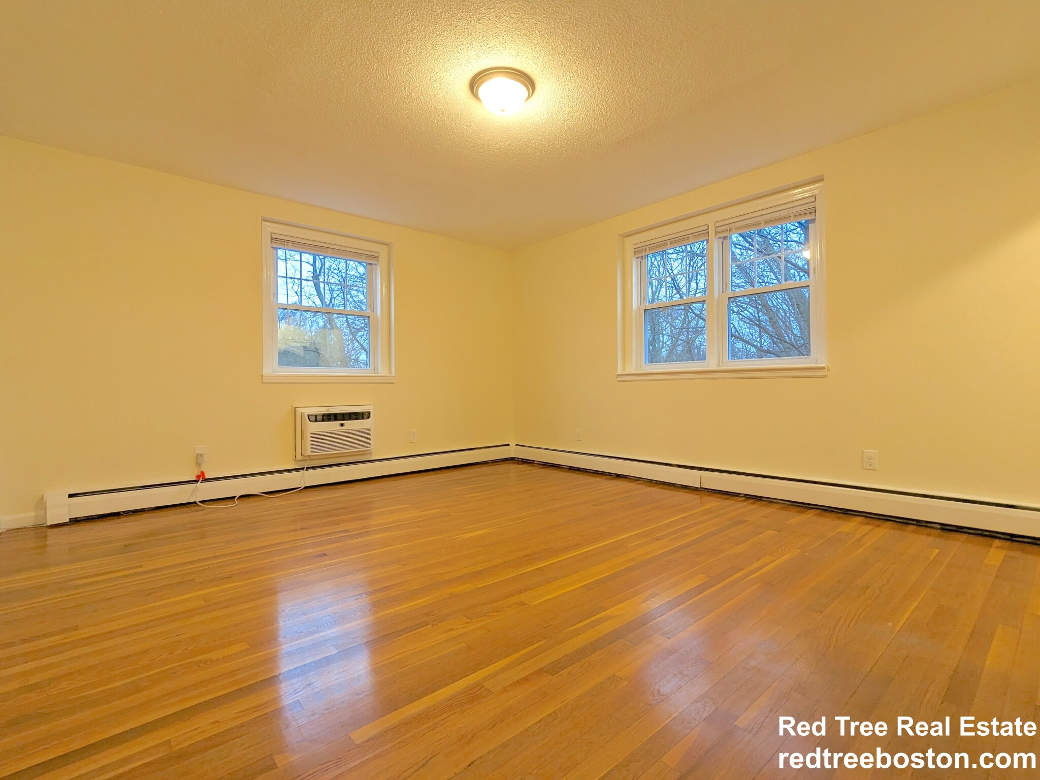 2018 Commonwealth Ave, Brighton