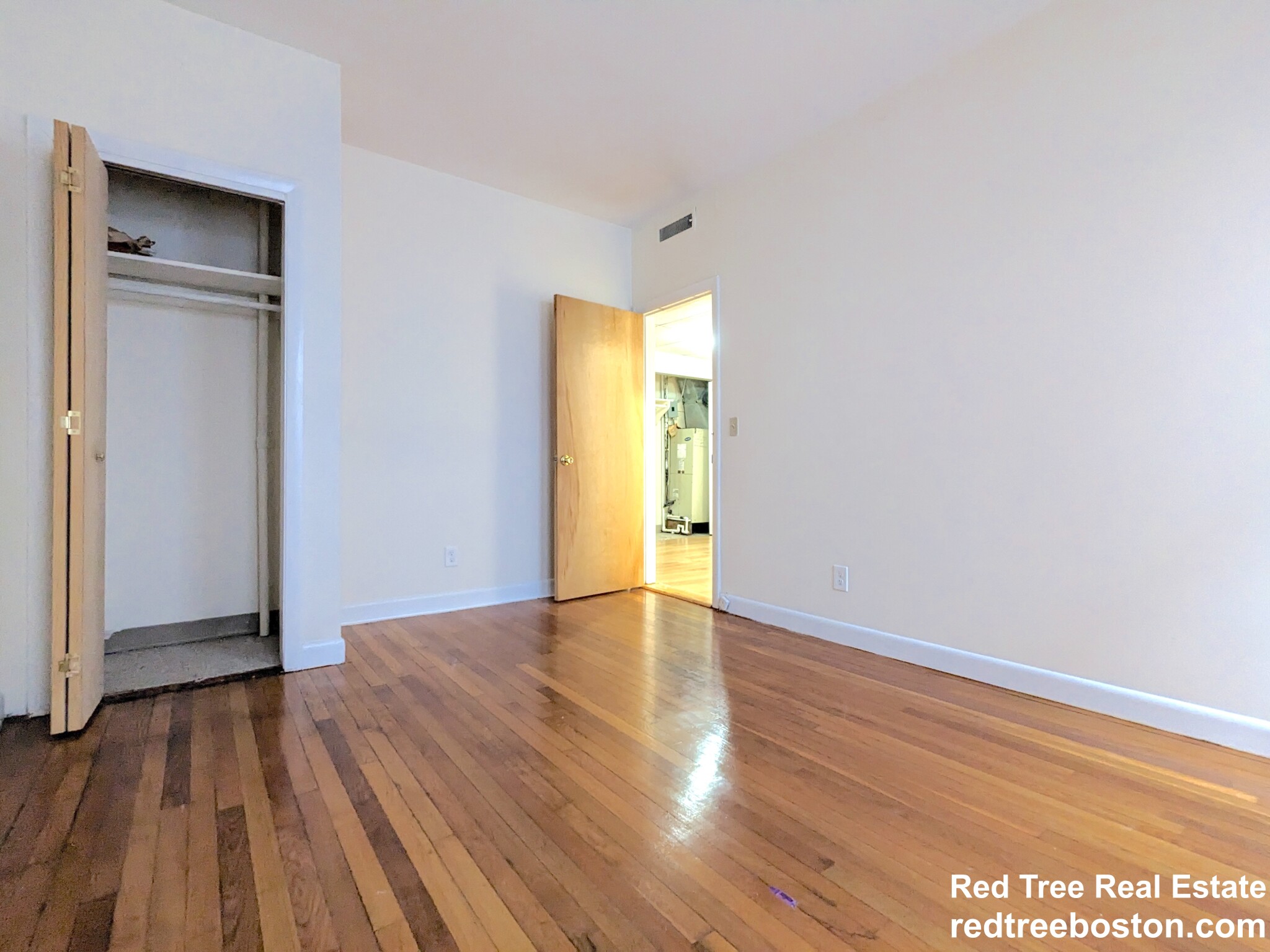 1137 Commonwealth Ave, Allston