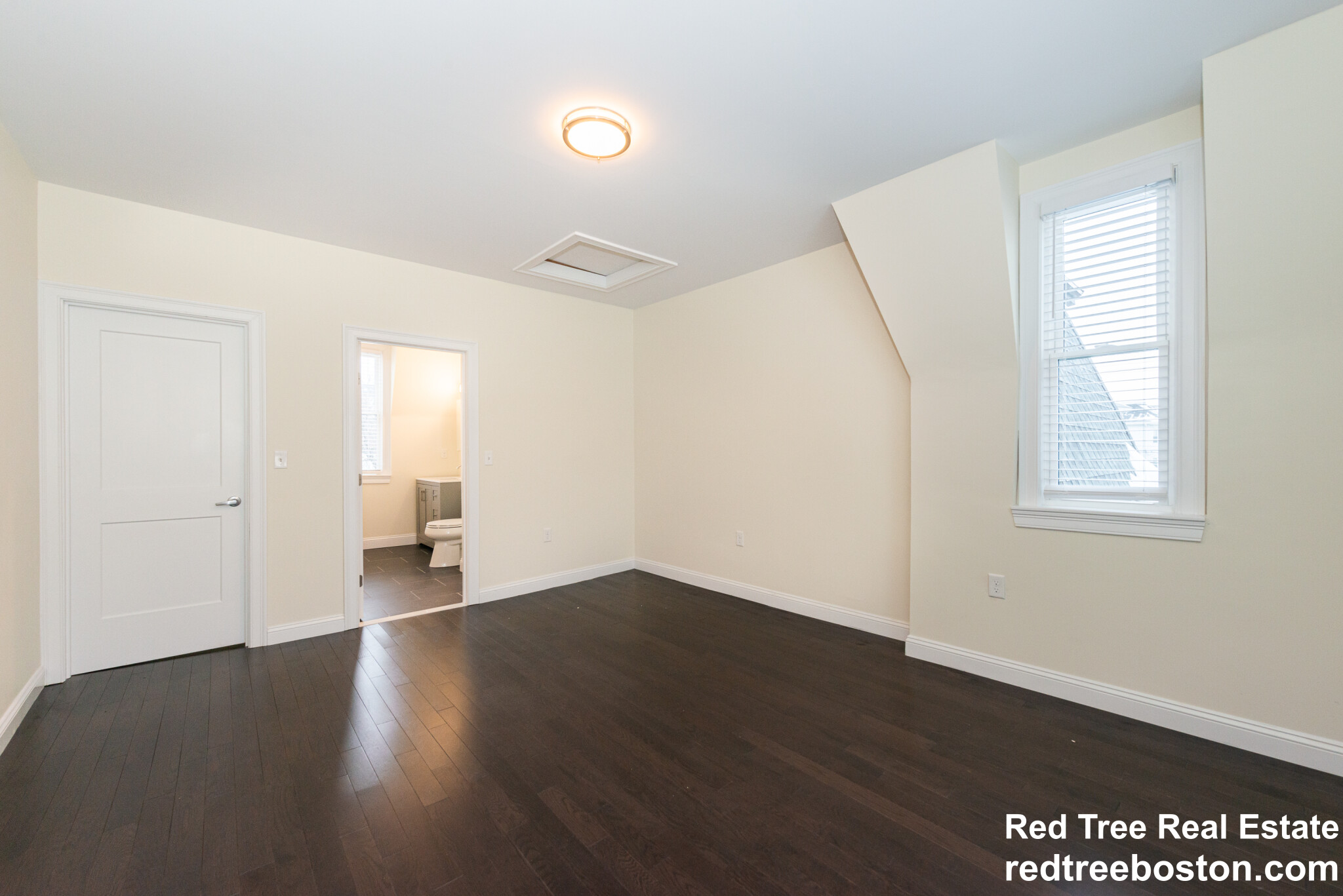 10 Marion St, Tufts University