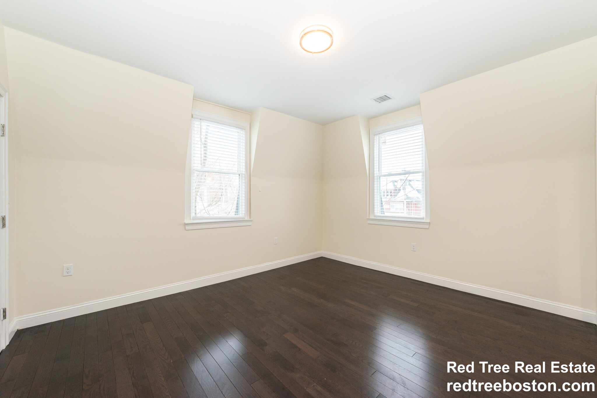 10 Marion St, Tufts University