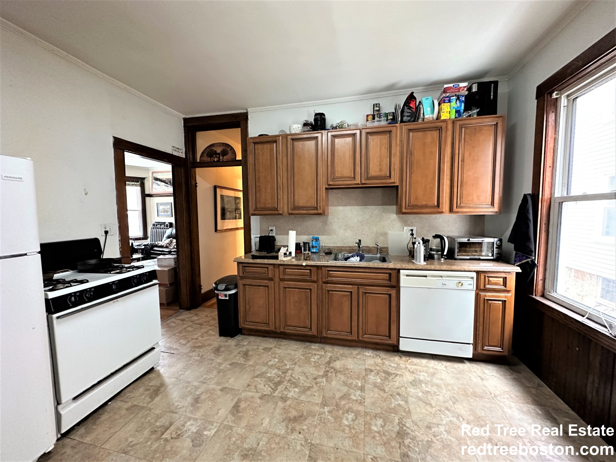 87 Gardner St, Allston