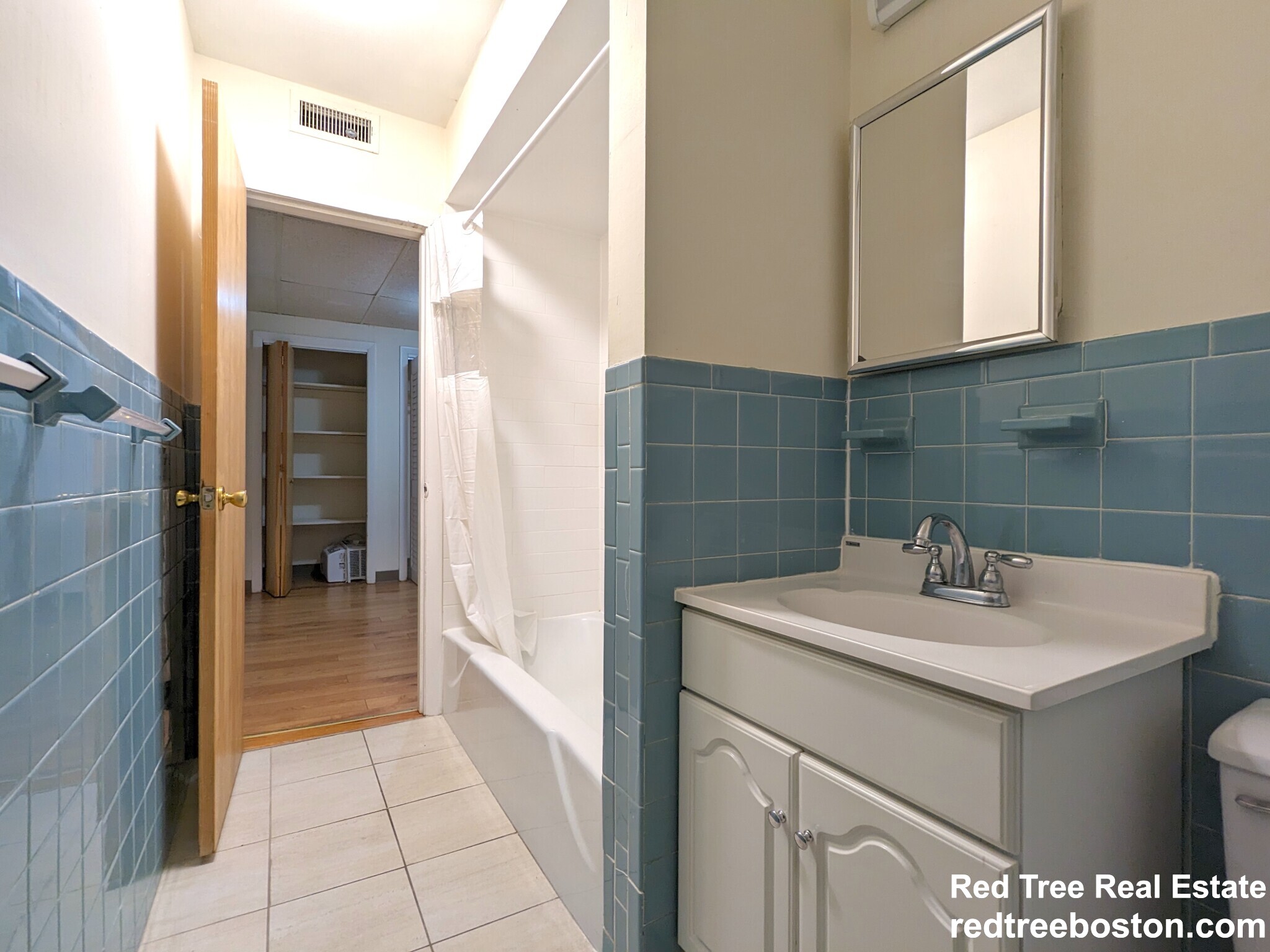 1137 Commonwealth Ave, Allston