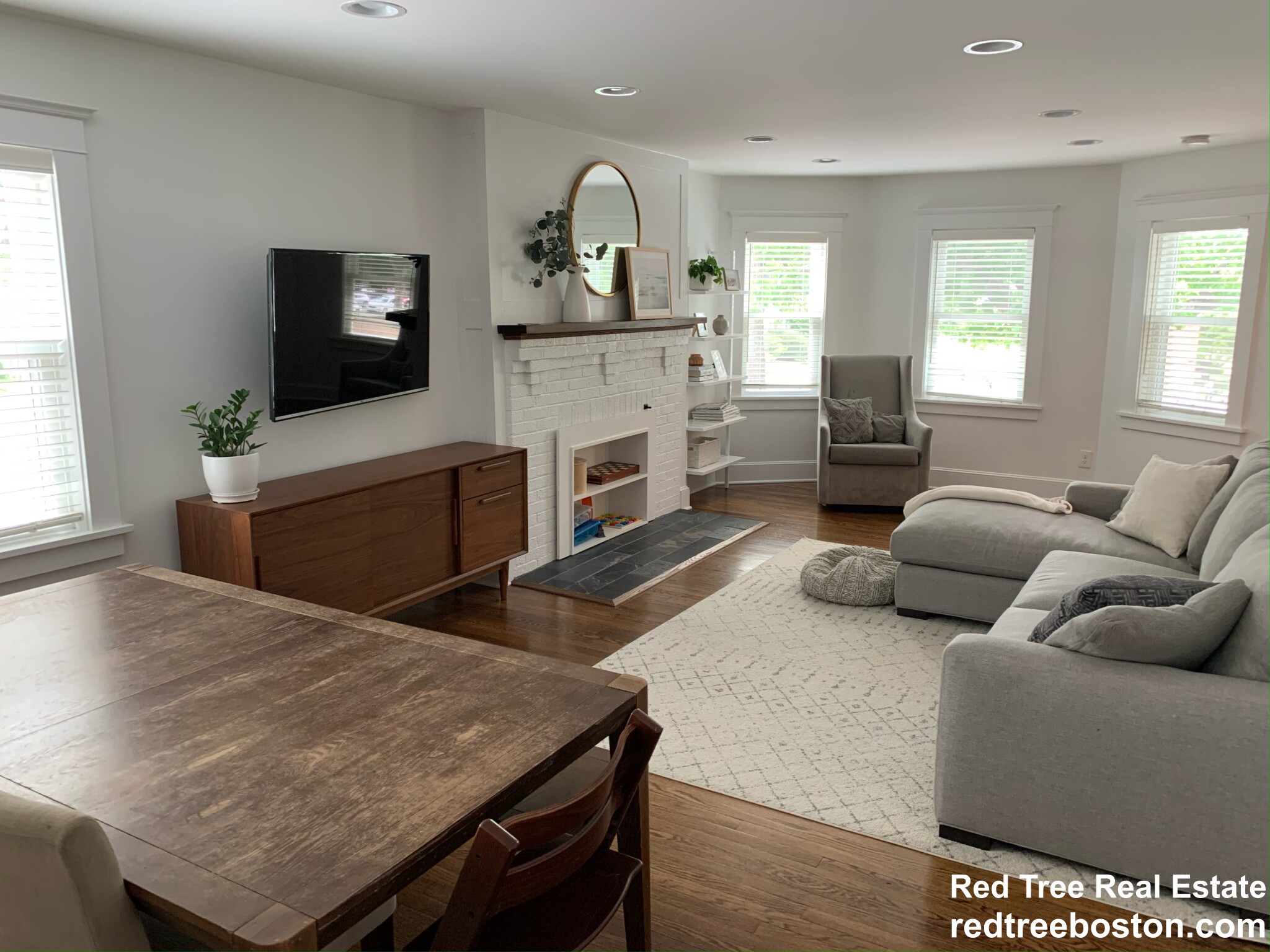 55 Eliot Crescent, Chestnut Hill