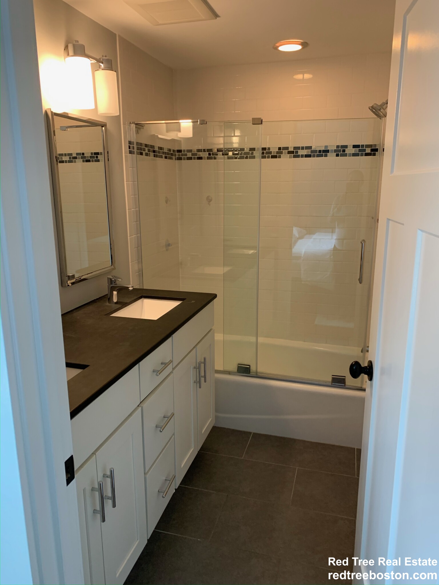 55 Eliot Crescent, Chestnut Hill