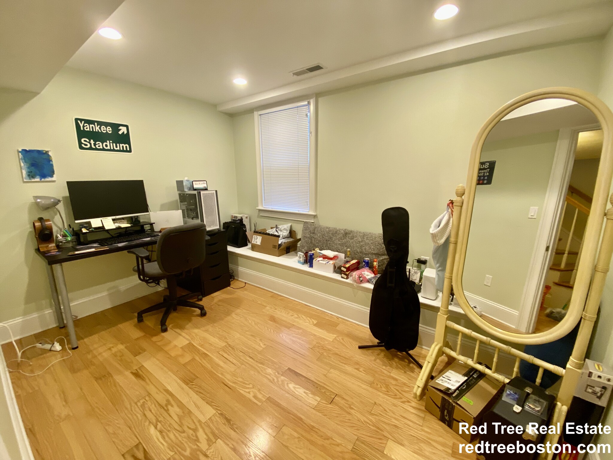 7 Acron Rd, Brookline Village