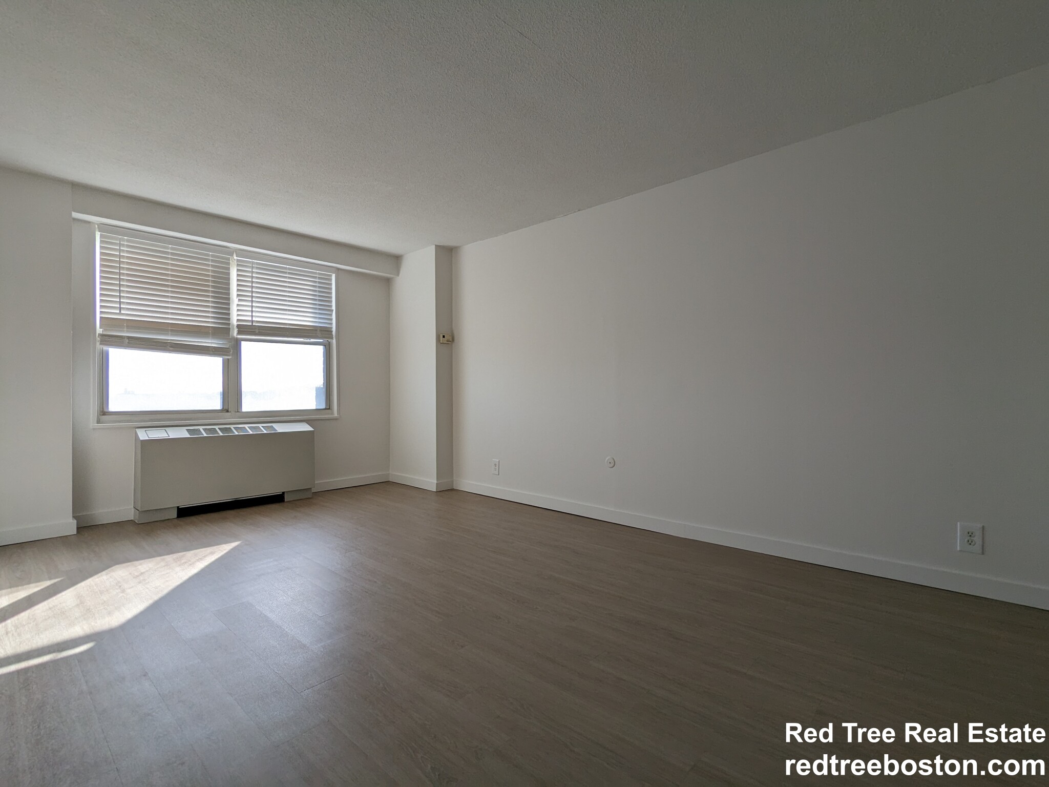 75 Saint Alphonsus St, Mission Hill