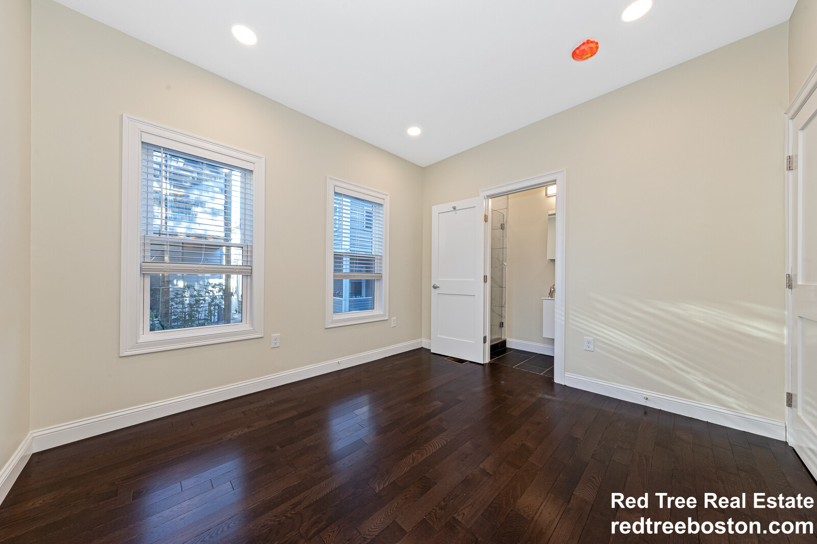 62 Bradbury Ave, West Medford