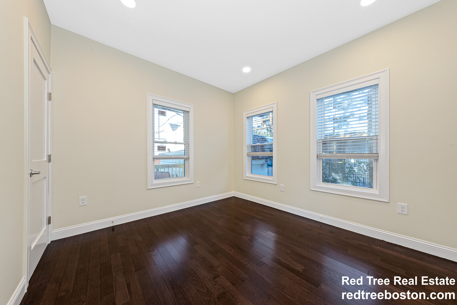 62 Bradbury Ave, West Medford