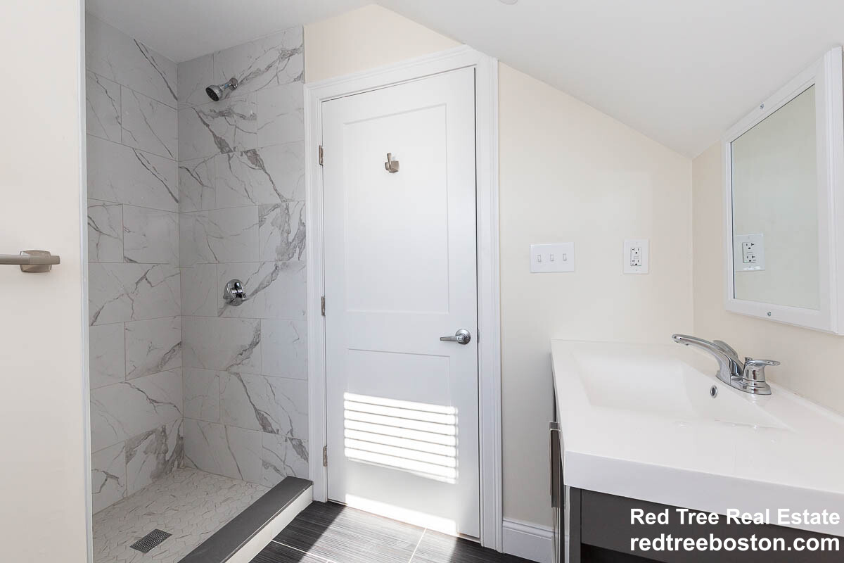 39 Harvard St, Medford