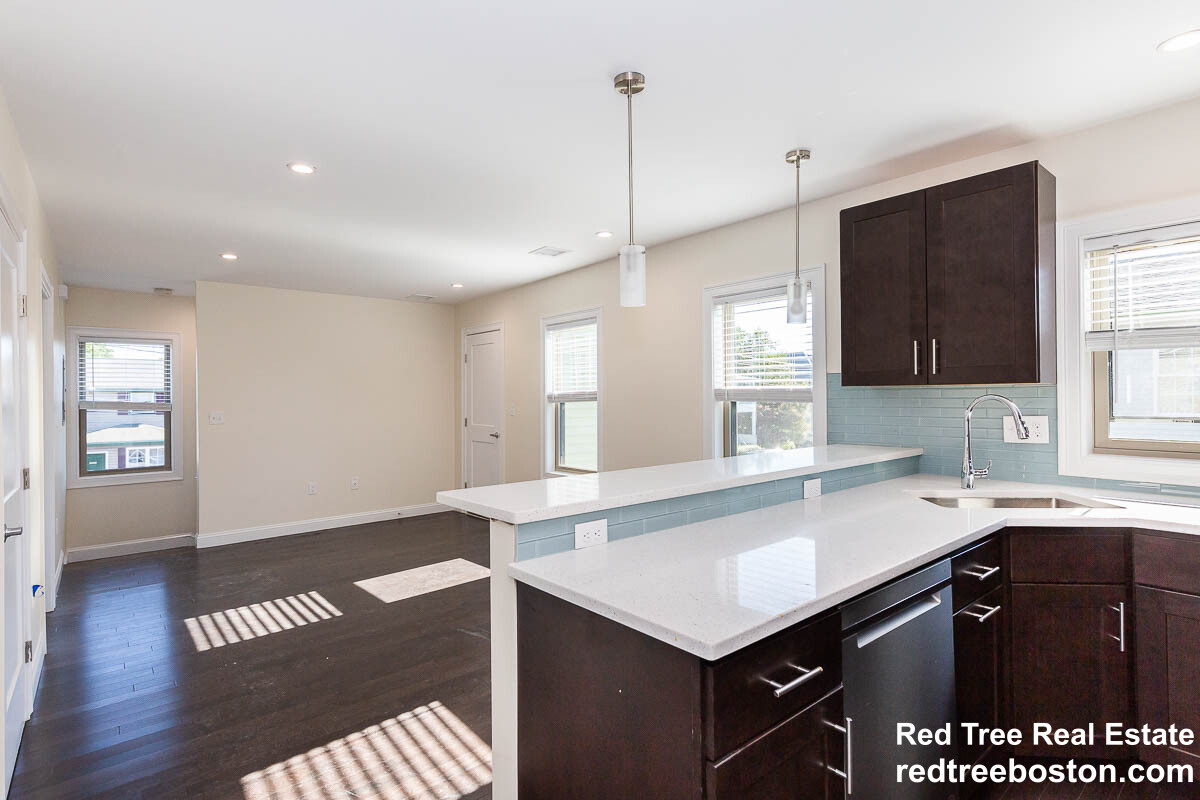 39 Harvard St, Medford