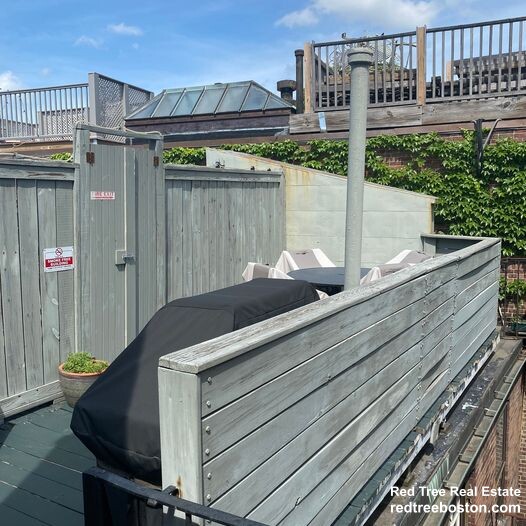 61 West Cedar St, Beacon Hill