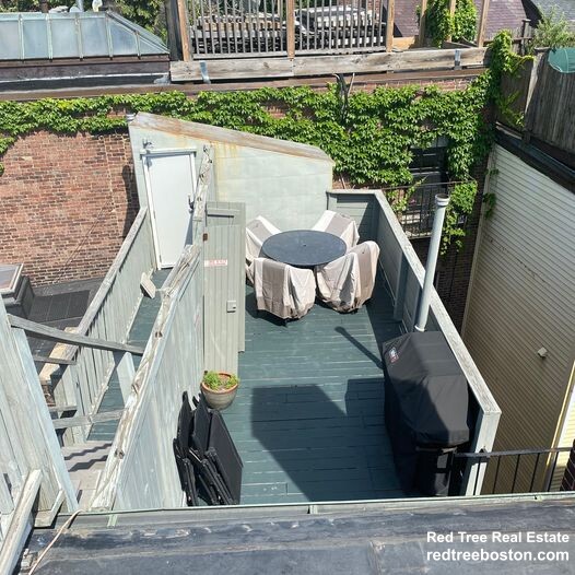 61 West Cedar St, Beacon Hill