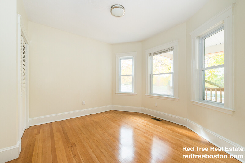 299 301 Alewife Brook Pkwy, East Somerville