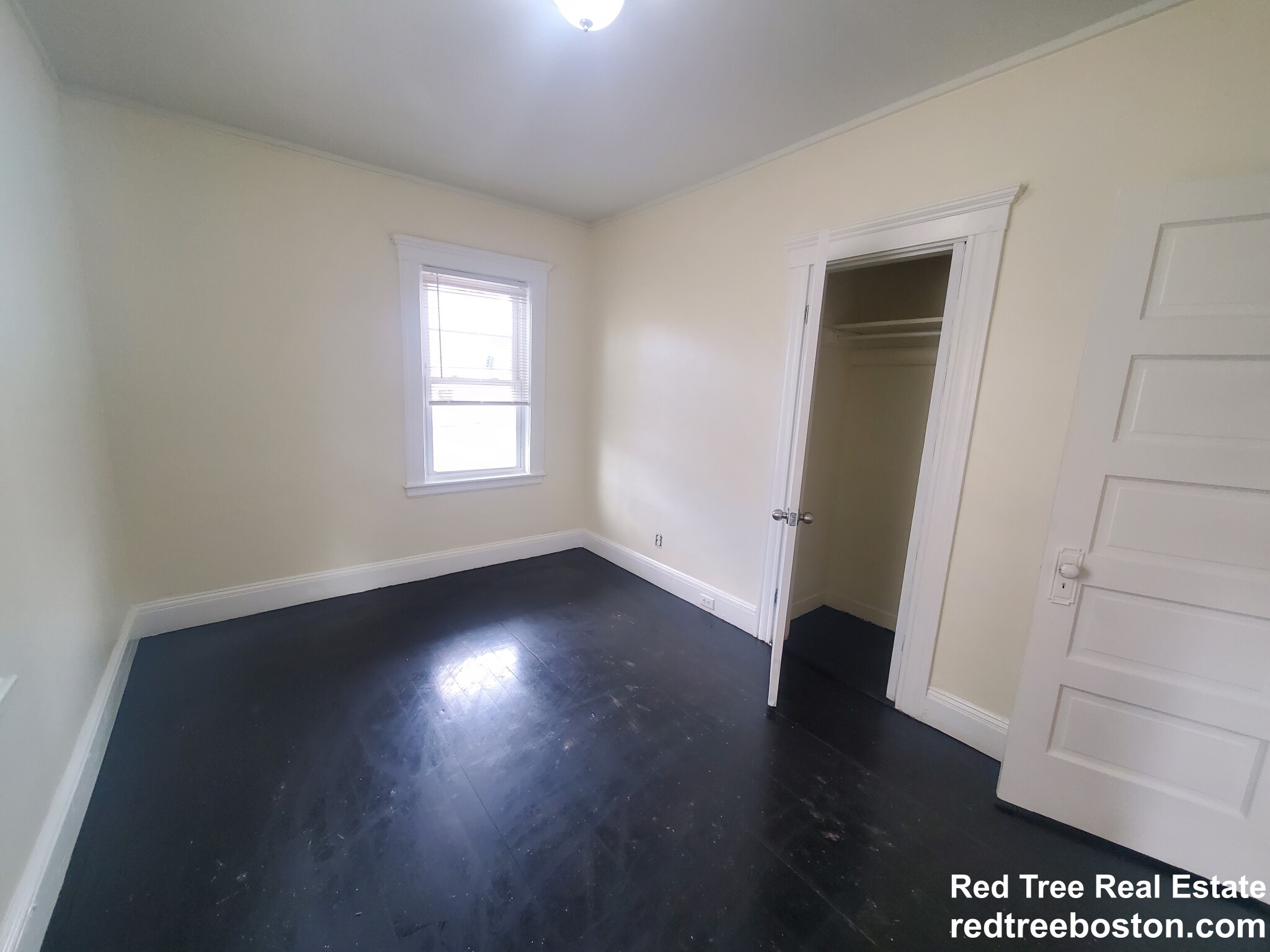 3907 Washington St, Roslindale