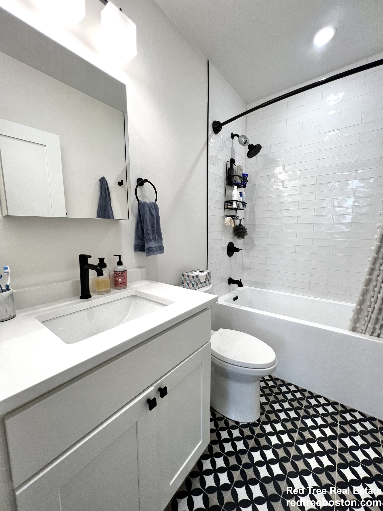 11 Falkland St, Brighton