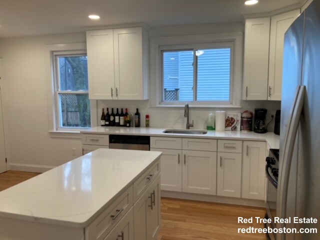 216 Norfolk St, Cambridgeport