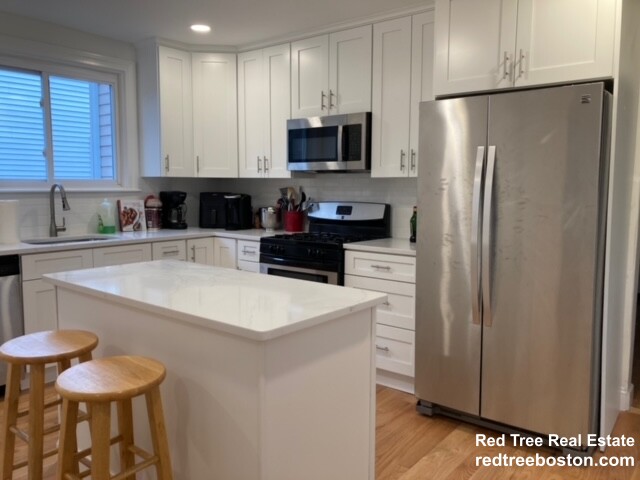 216 Norfolk St, Cambridgeport