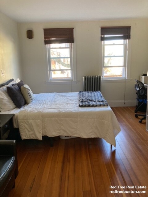 216 Norfolk St, Cambridgeport