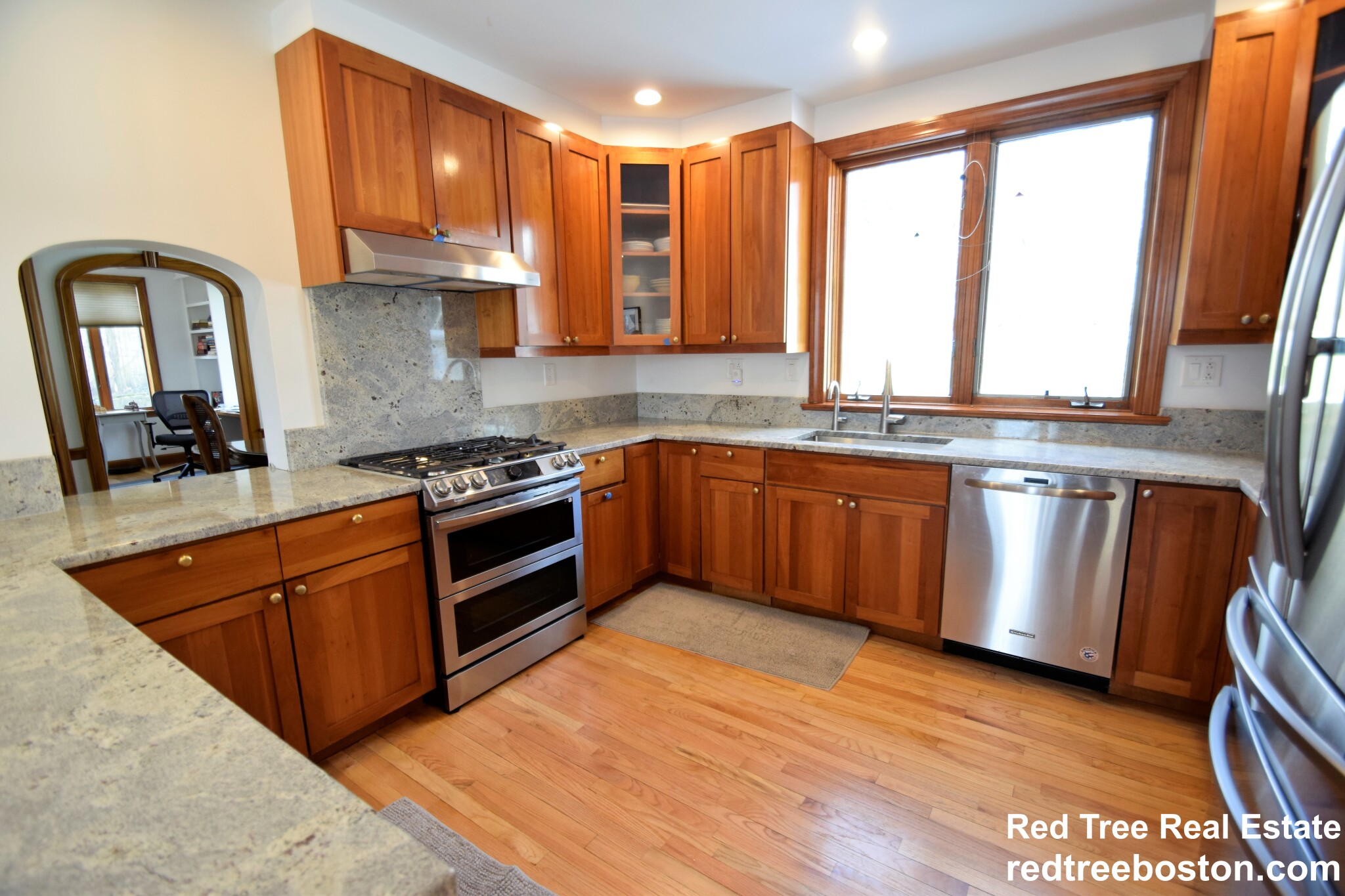 75 Somerset Rd, Brookline Hills