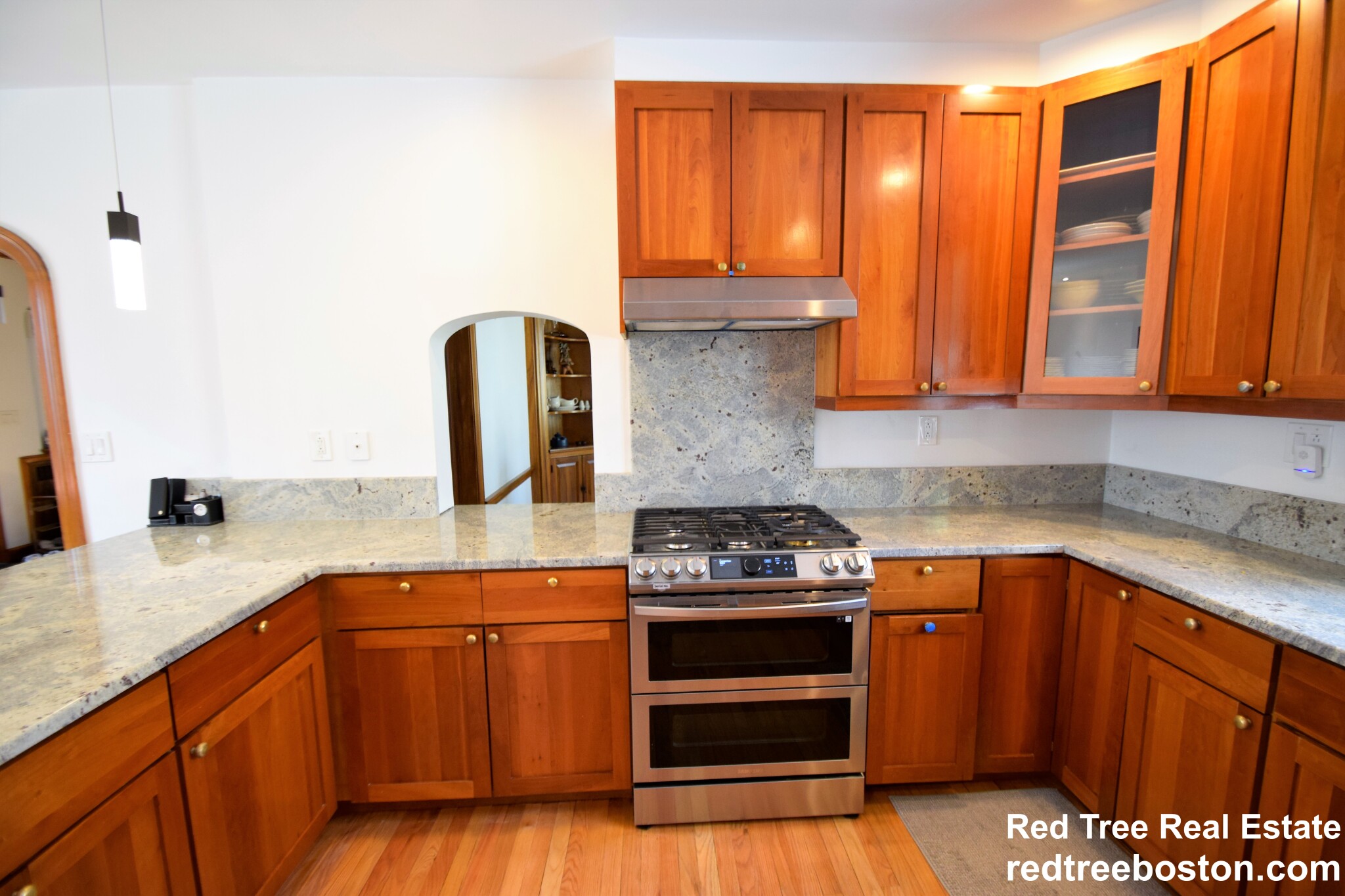 75 Somerset Rd, Brookline Hills