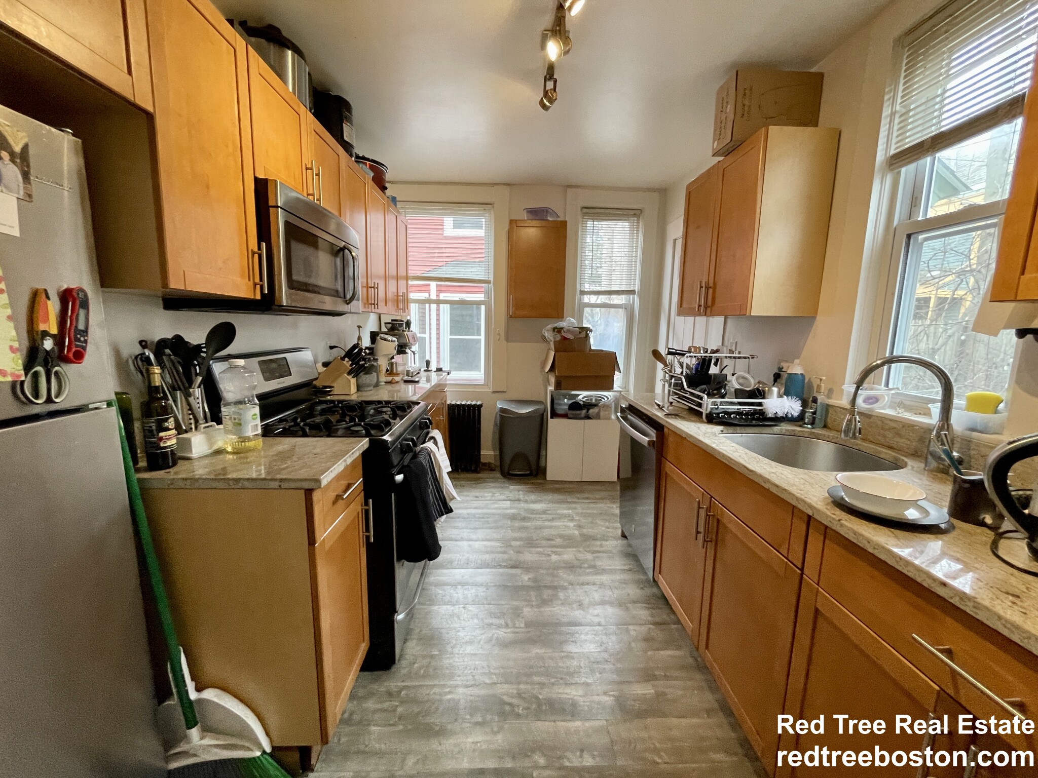 5 Murdock Ter, Brighton