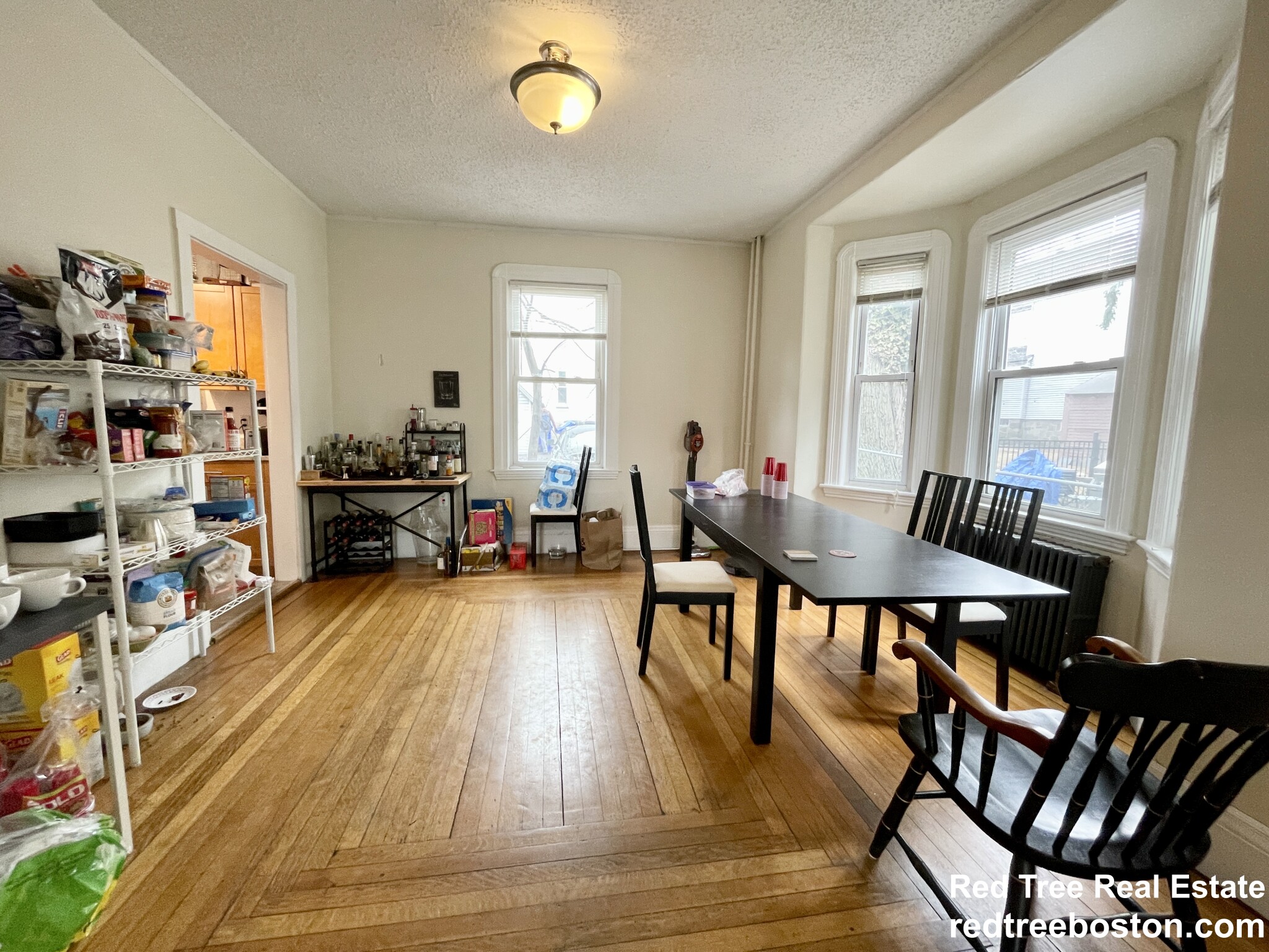 5 Murdock Ter, Brighton