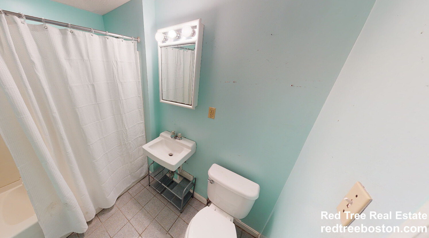 296 Highland Ave, Powder House Square