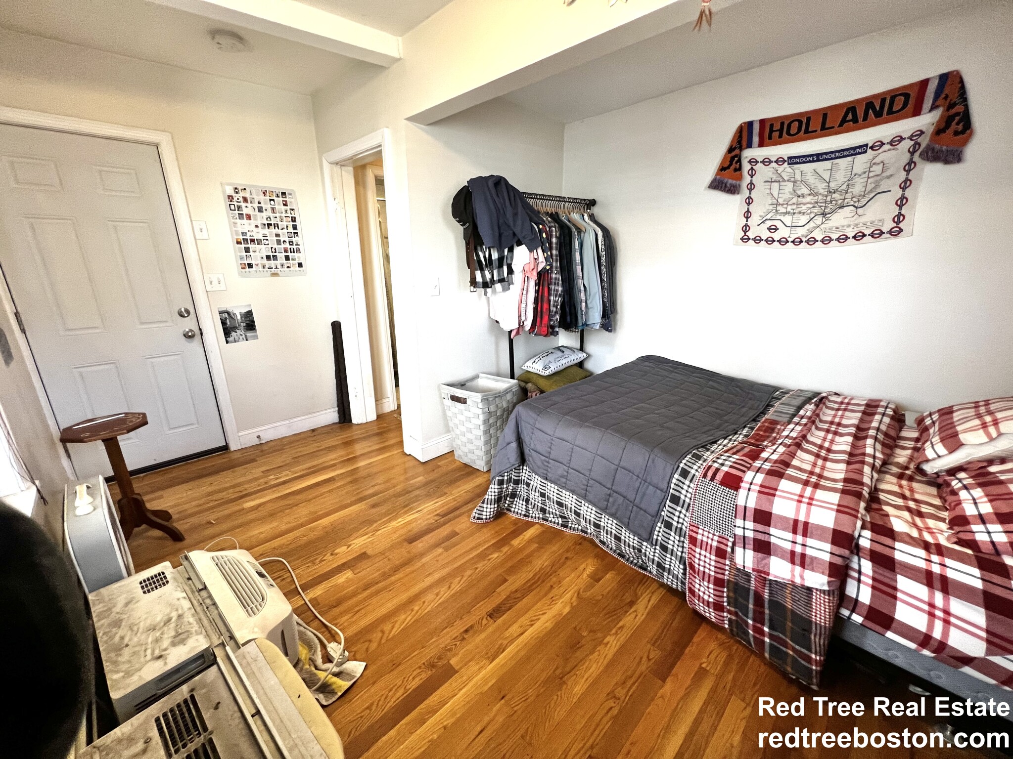 678 Bennington St, East Boston