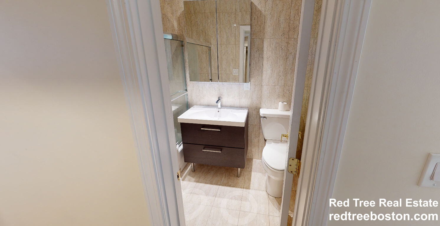 69 Babcock St, North Brookline